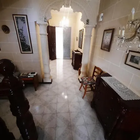 בית אירוח Dhalia Il-Wilga