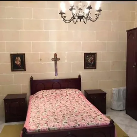 בית אירוח Dhalia Il-Wilga