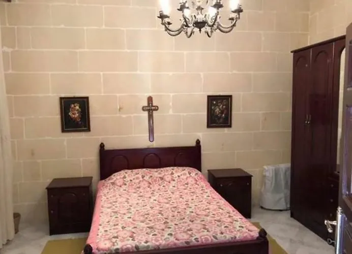 Gazde/Camere de închiriat Dhalia Il-Wilga