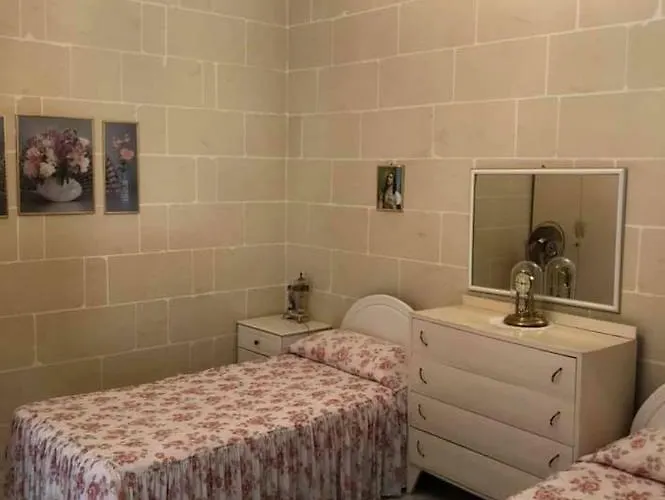 Dhalia בית אירוח *